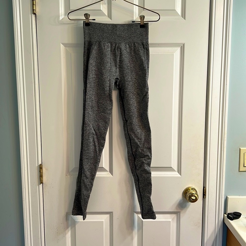 GymShark Gray Leggings with Pink Logo